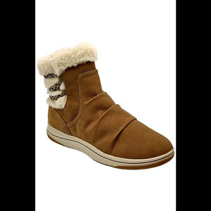 CLOUDSTEPPERS Women's by Clarks Breeze Slip-on Bootie Dark Sand - Wide